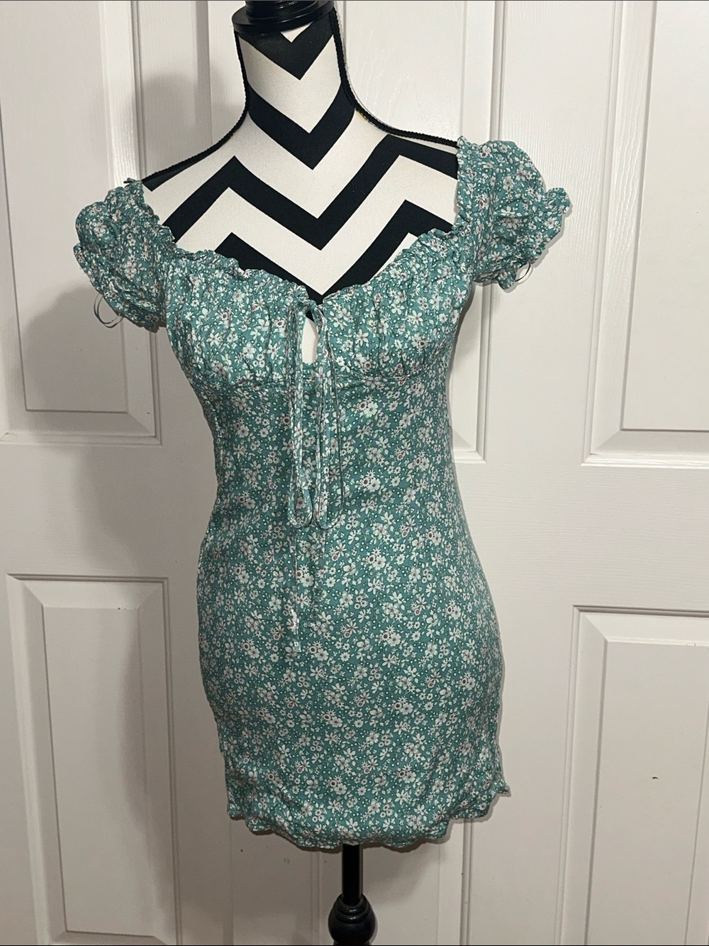 Native Daughters Floral Tie-Front Puff Sleeve Dress - Green